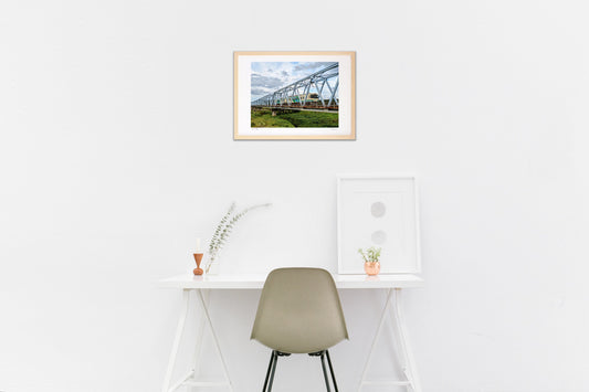 トラス橋を疾走