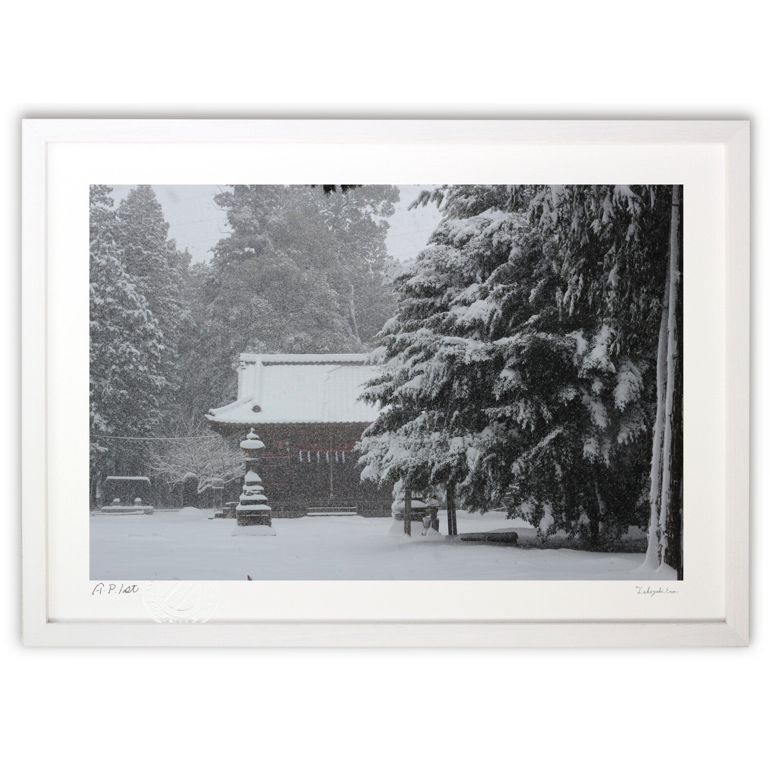 静かな雪と神社 – 風景投稿販売あゆわら(R)