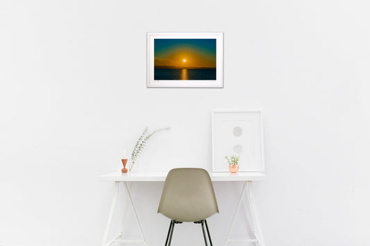 淡き燈の夕暮れ