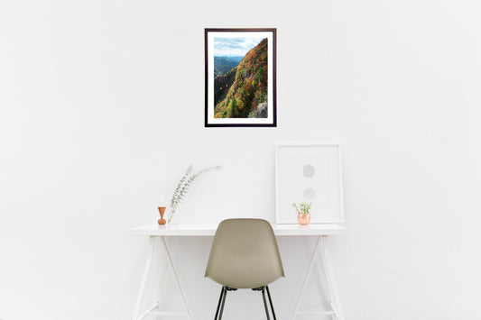 縦)山岳紅葉の風景