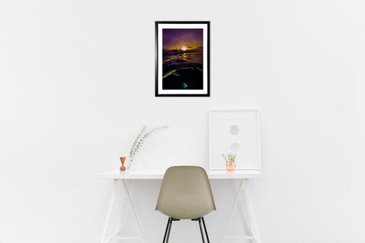 写真 夕焼けのラグーンで出会ったサメ#6(縦)