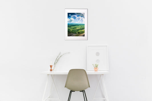 013-月と青空(縦)