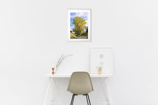 片田舎のビックイエロー