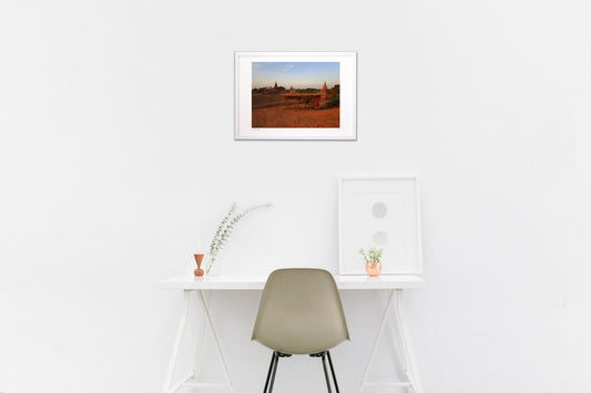 ミャンマー バガン 朝焼けが照らすパゴダ