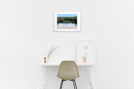 水浴びしている子どもたち