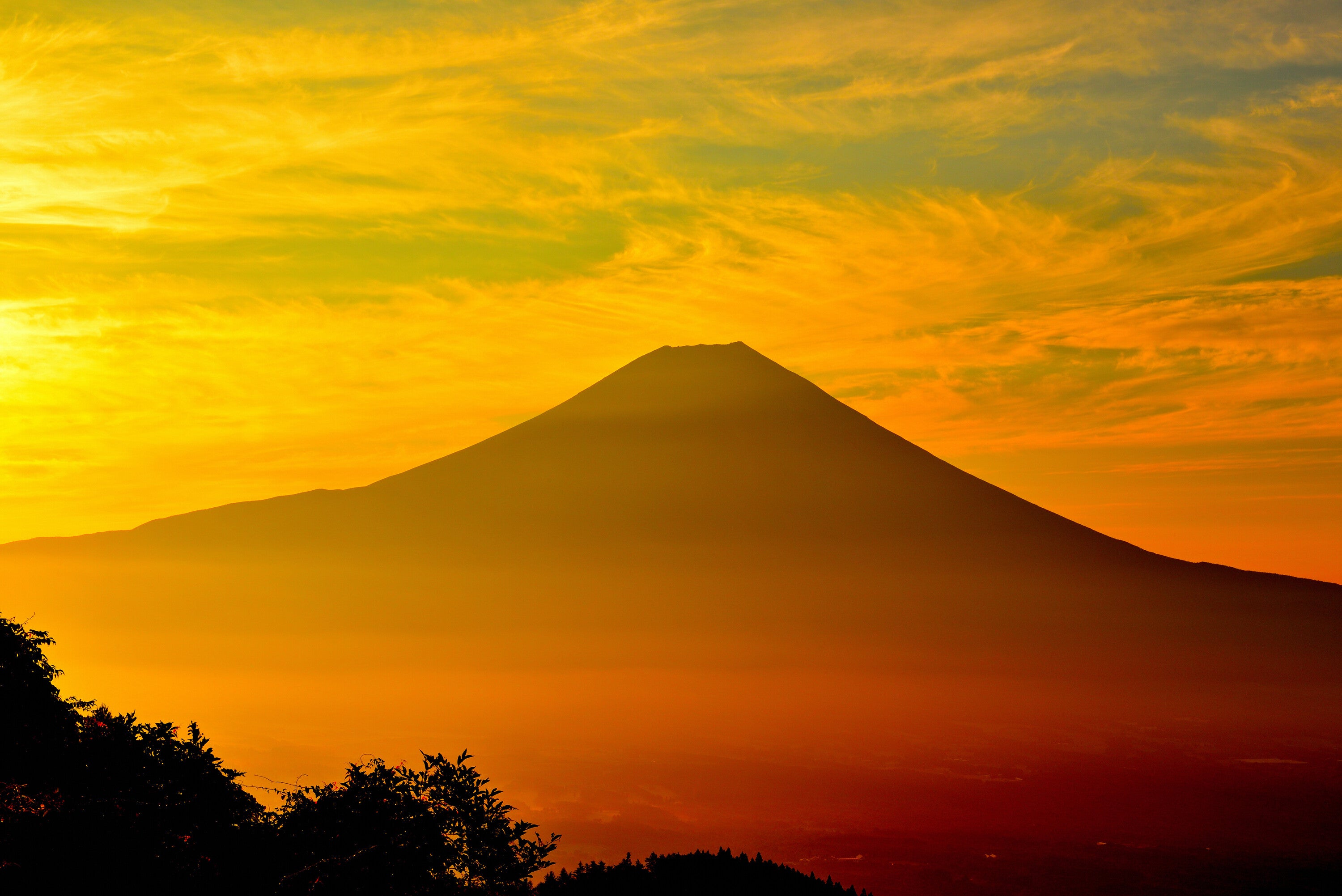 朝焼けの富士  F6額縁560×440mm 朝焼けの富士山 – 絵画や壁飾り販売｜風景投稿販売あゆわら(R)