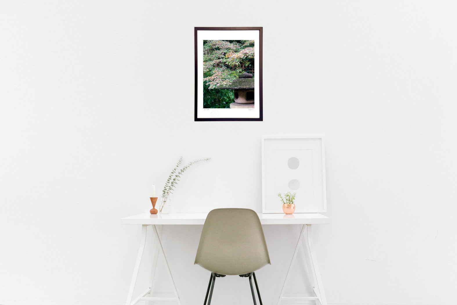 もみじと石灯篭 – 絵画や壁飾り販売｜風景投稿販売あゆわら(R)