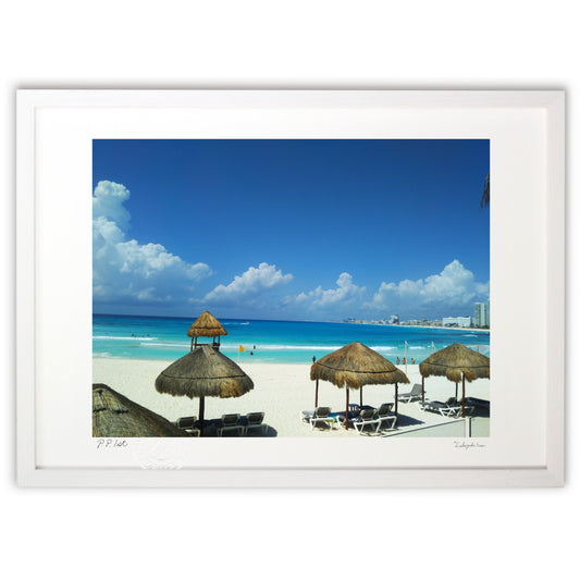 カンクンの青と白