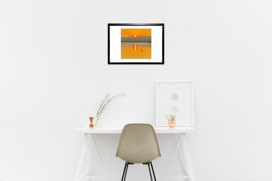 温かみのある色に染まる湖沼