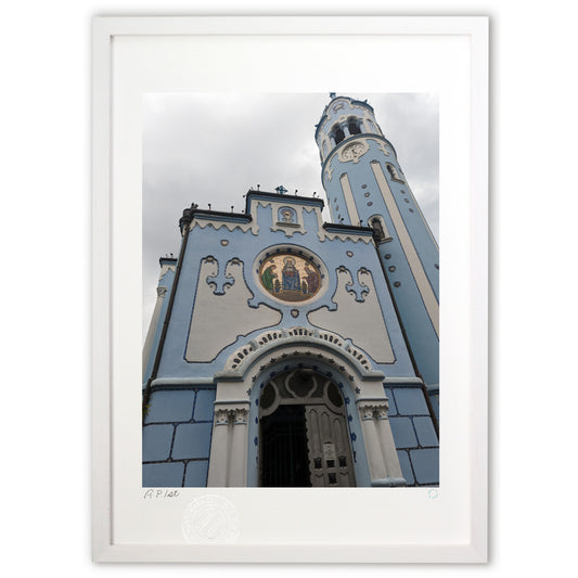 ブラチスラバ　青の教会