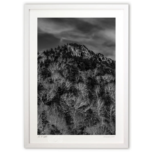 烈々たる石倉岳