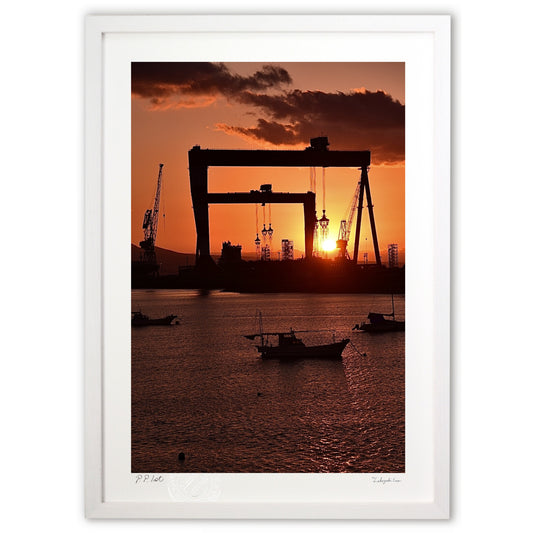 造船所の夕暮れ